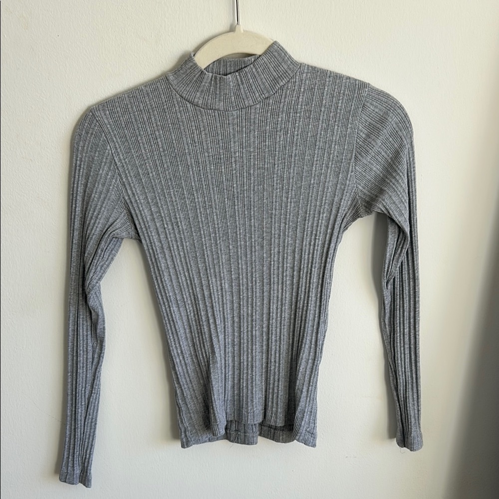 Brandy Melville | Grey Fitted Turtleneck Long Sleeve
